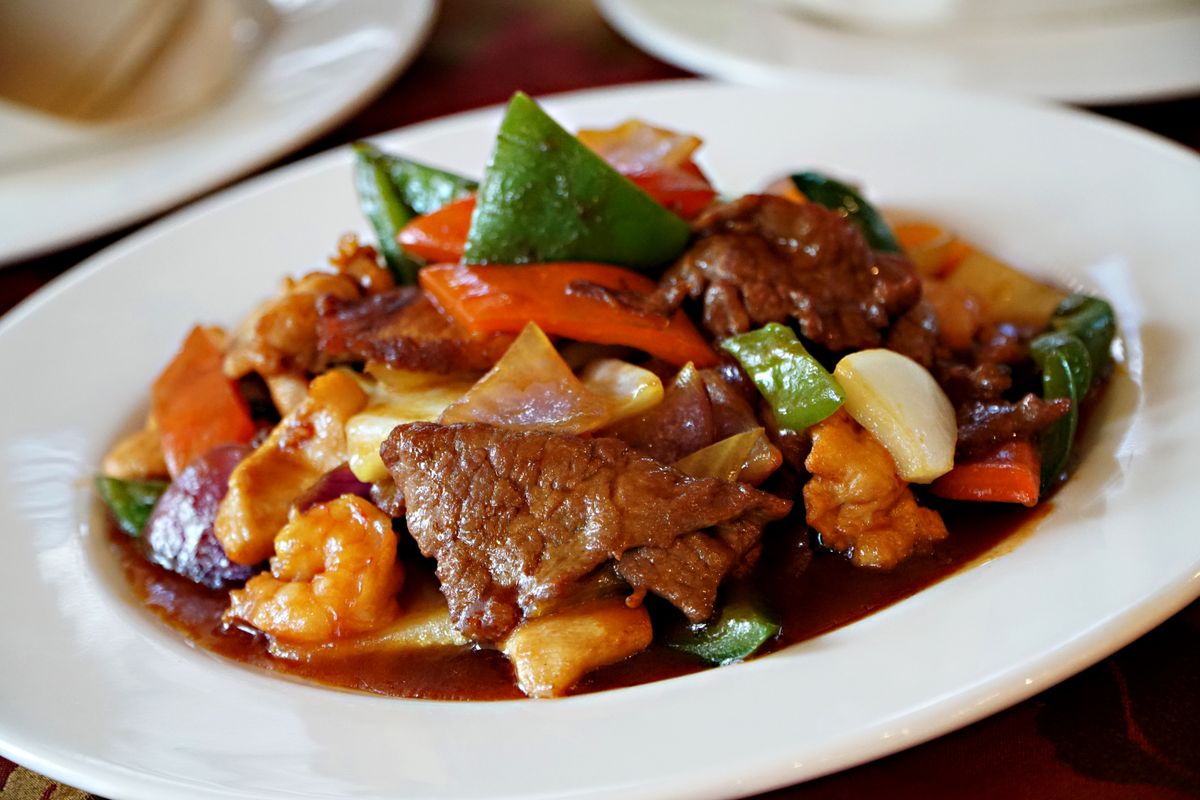 Beef stir-fry with vegetables